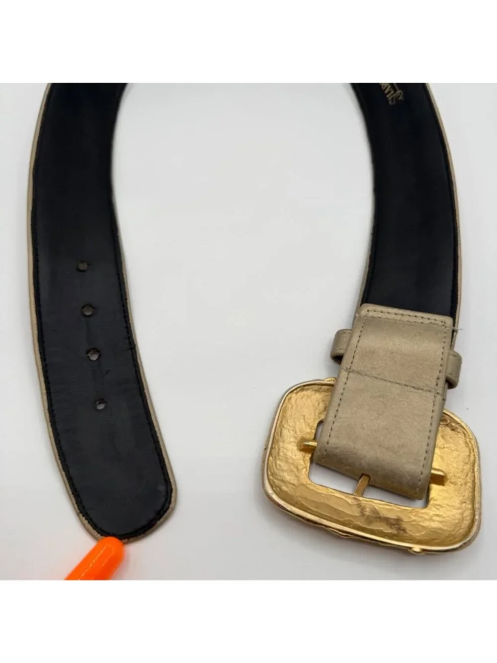 Vintage Sharon Burch Dallas Gold Tone Leather Belt Hammered M.C.M. Italy Buckle